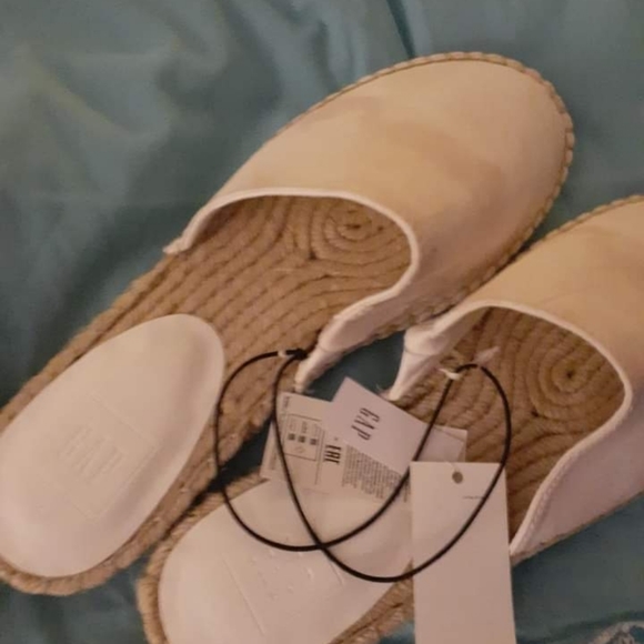 Shoes - Picture 2 of 2